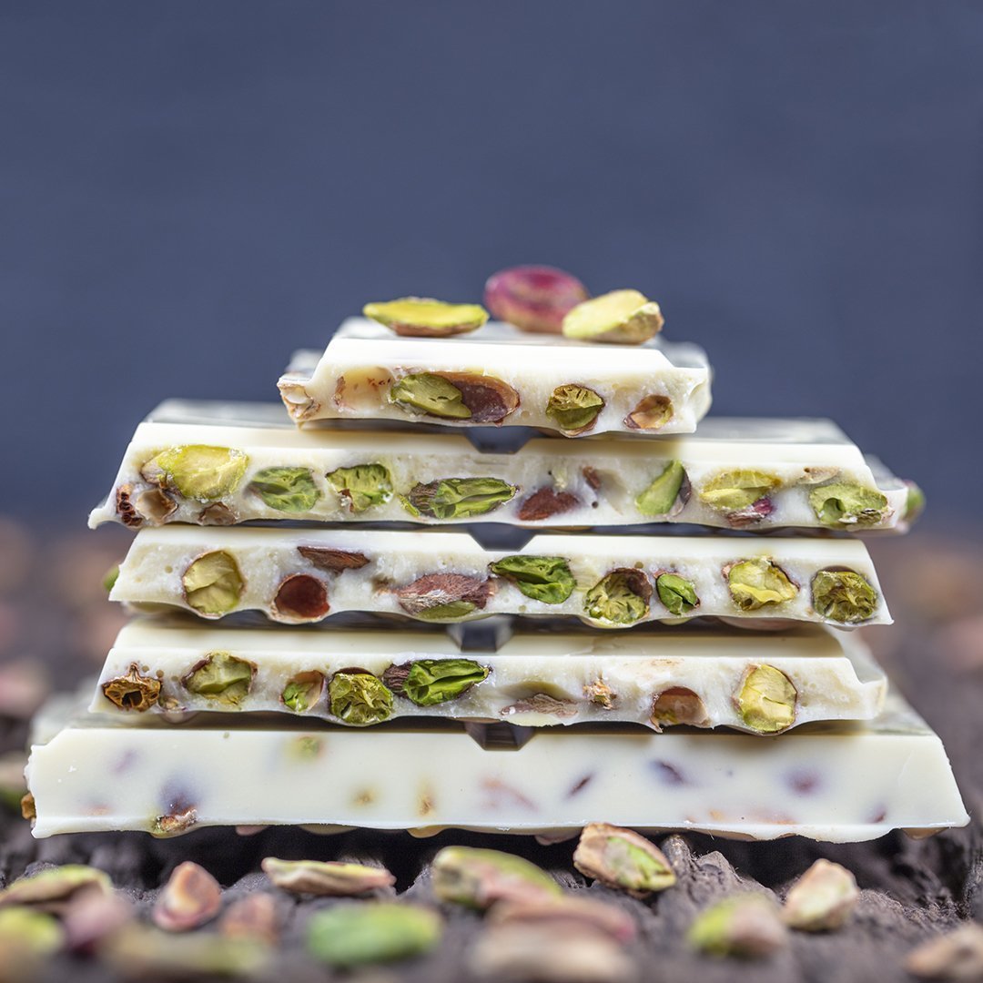 Beyaz Antep Fıstıklı Beyoğlu Çikolatası 650 Gr